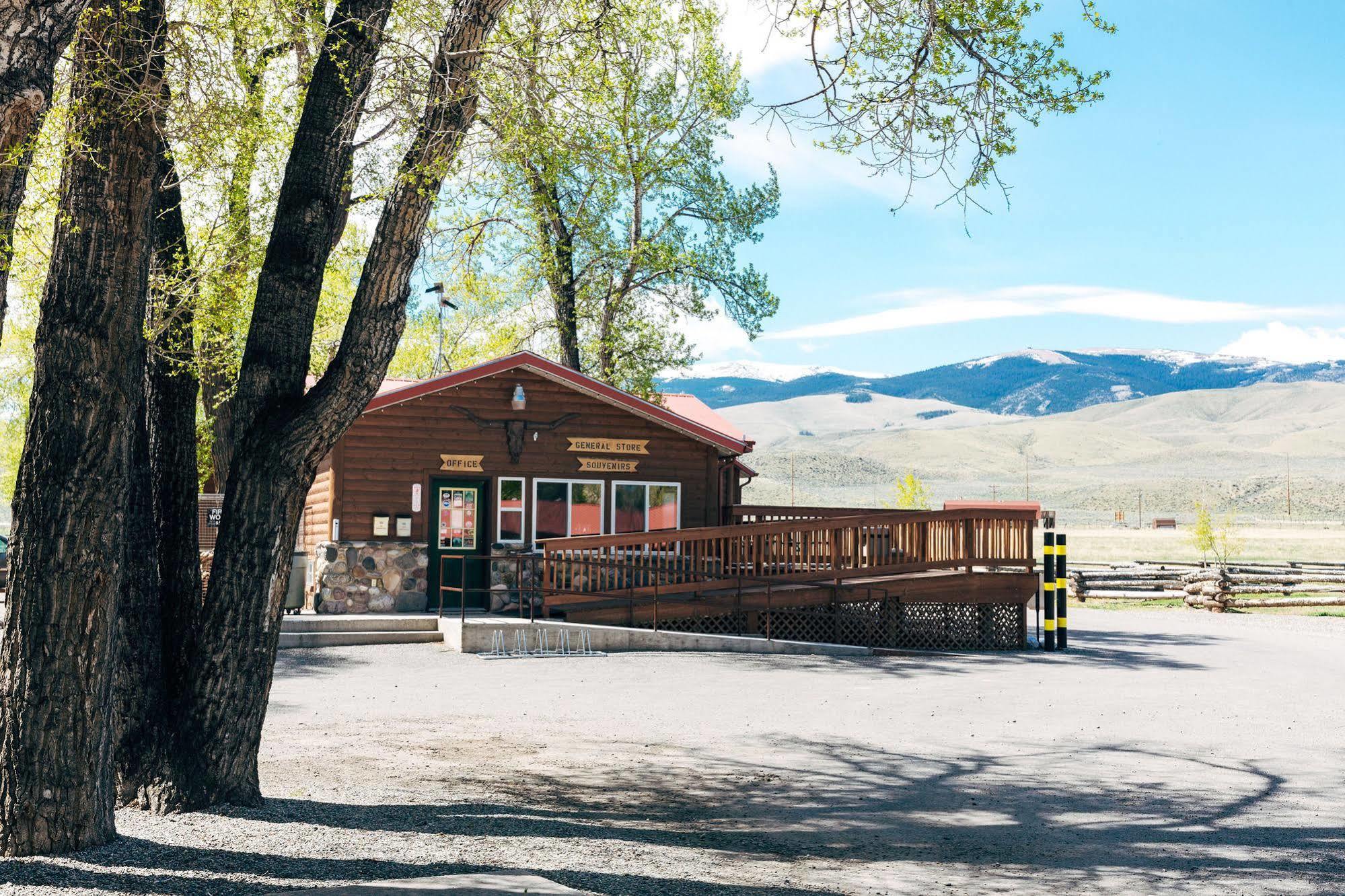 The Longhorn Ranch Resort Lodge & Rv Park Dubois Eksteriør bilde